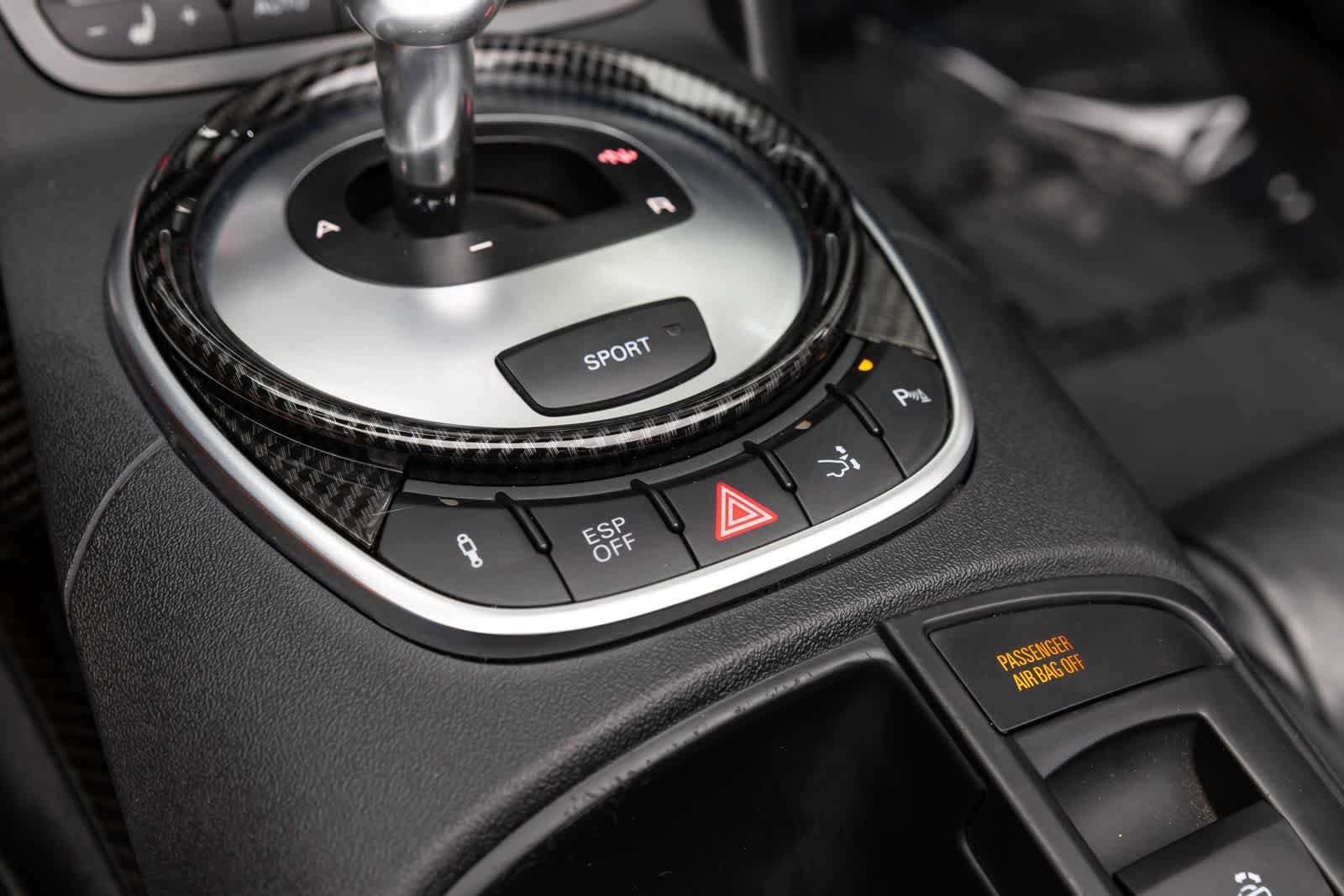 Used 2011 Audi R8 V10 AWD/4WD image 36