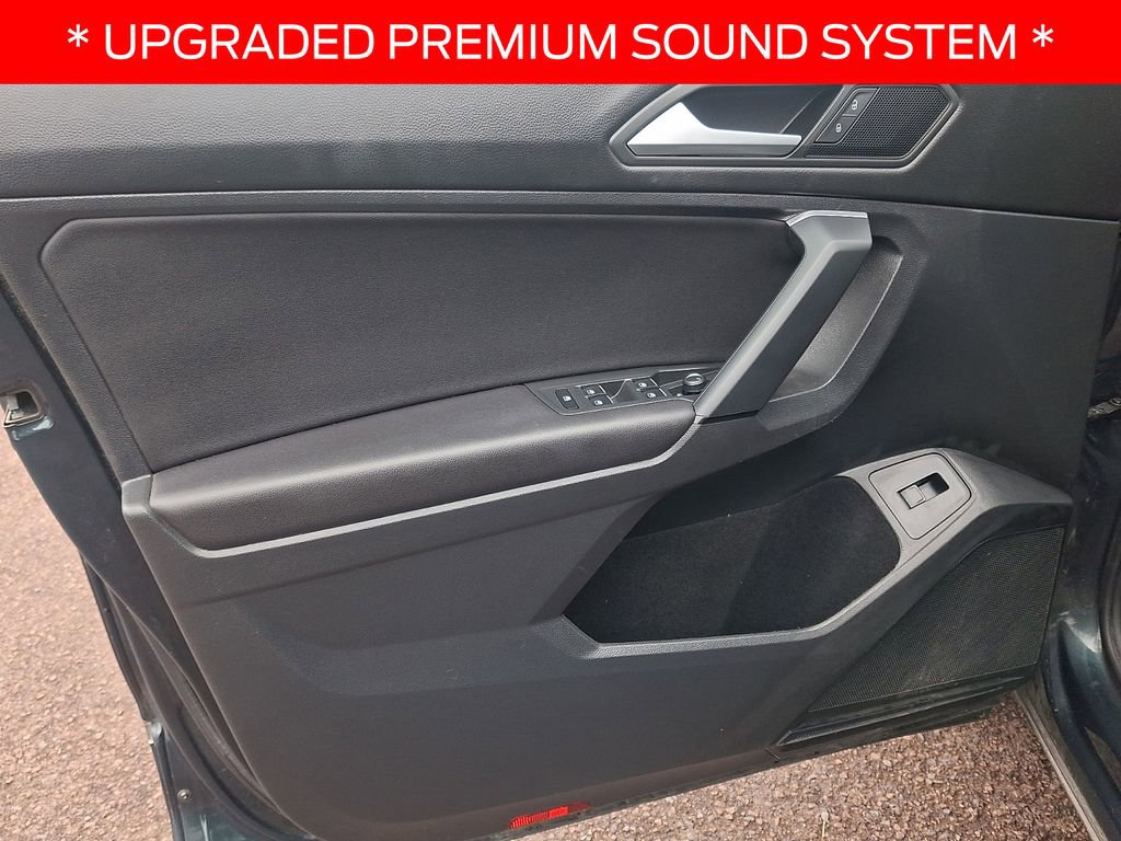 Used 2019 Volkswagen Tiguan SEL image 12