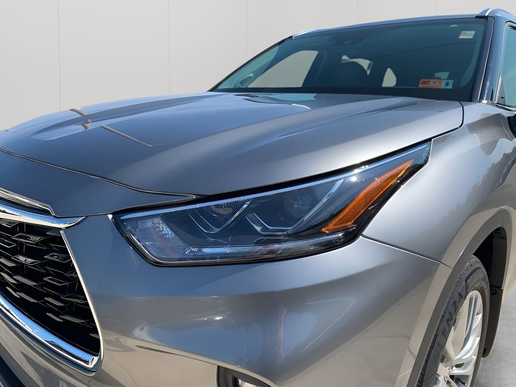 New 2025 Toyota Highlander Platinum image 29