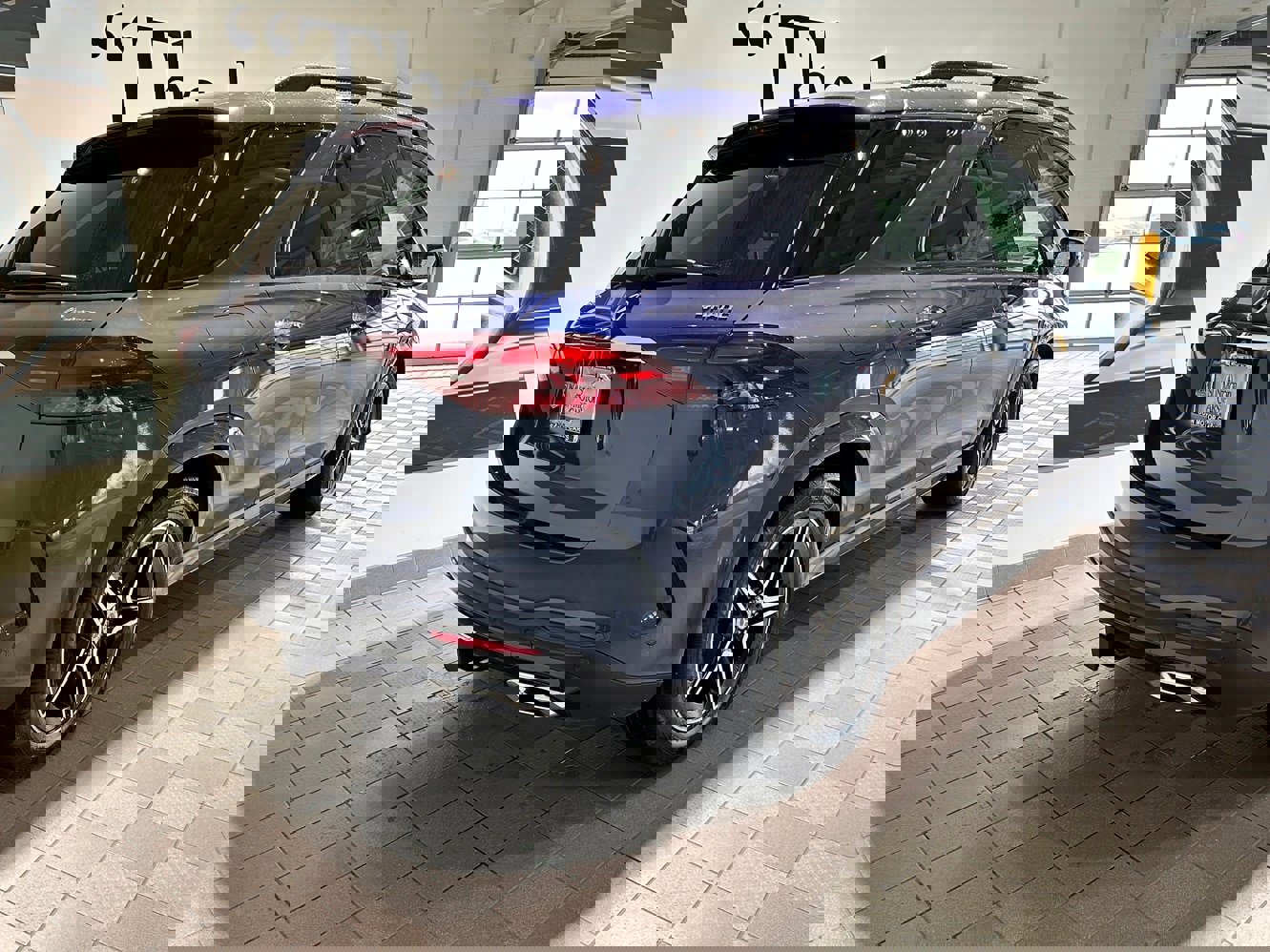 Certified 2026 Mercedes-Benz GLE 350 4MATIC image 4