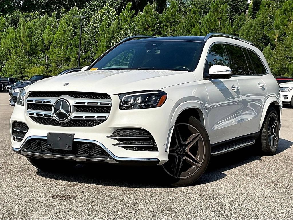 Used 2023 Mercedes-Benz GLS 450 4MATIC w/ AMG Line Exterior image 2