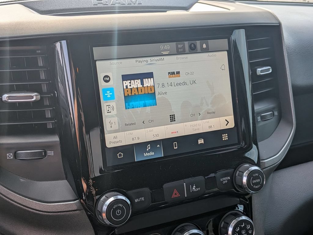 New 2026 RAM 1500 Express AWD/4WD image 17