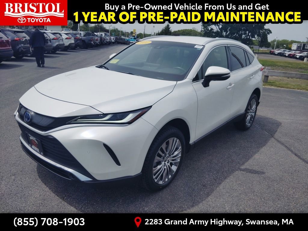 Used 2022 Toyota Venza XLE AWD/4WD image 3