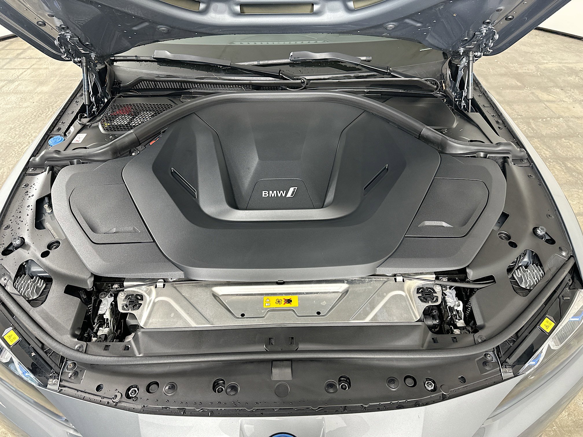 Used 2023 BMW i4 eDrive40 image 35