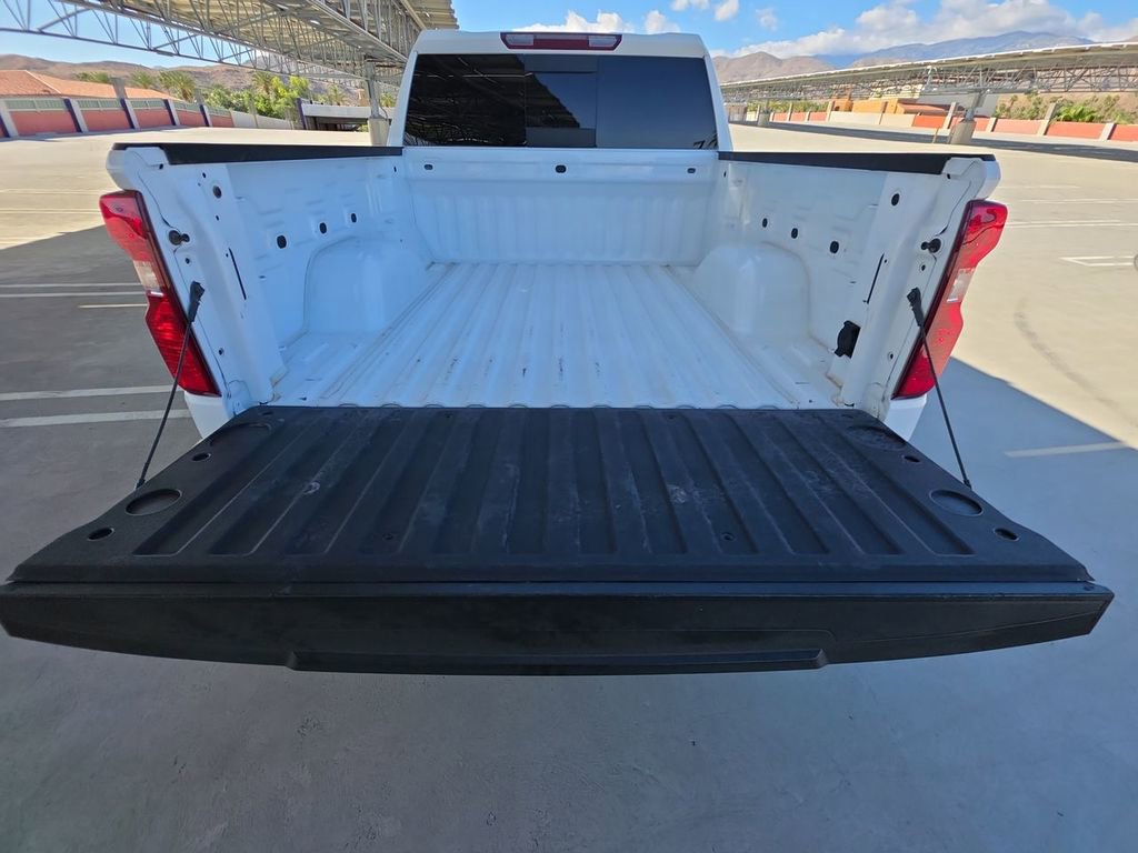 Used 2023 Chevrolet Silverado 1500 LT w/ Convenience Package II AWD/4WD image 27