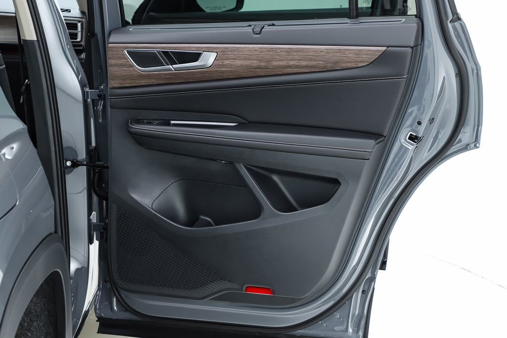 New 2026 Volkswagen Atlas SEL image 31