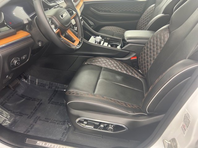 Used 2024 Jeep Grand Cherokee L Summit image 15