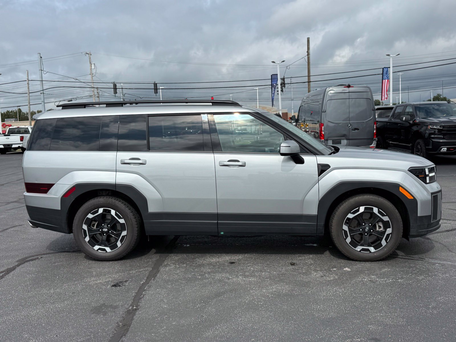 Used 2026 Hyundai Santa Fe SEL AWD/4WD image 3