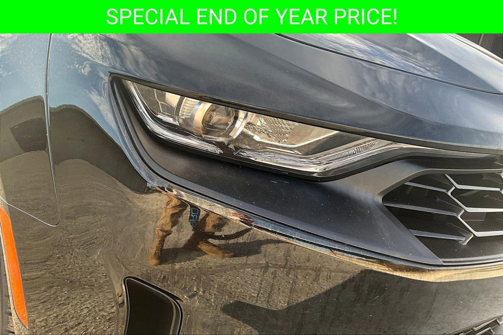 Used 2021 Chevrolet Camaro LT w/ RS Package image 29