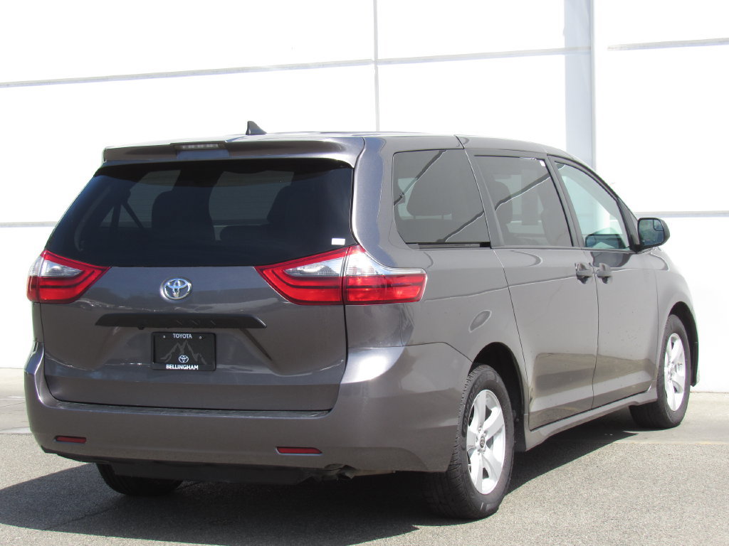 Certified 2020 Toyota Sienna L FWD image 6