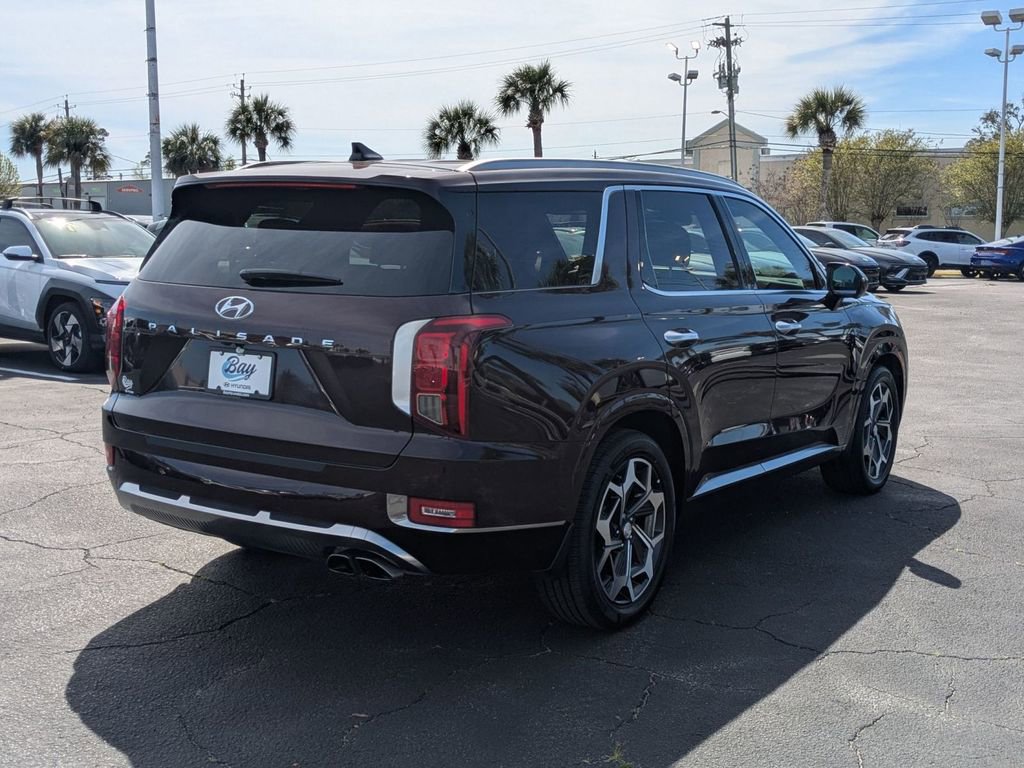 Used 2022 Hyundai Palisade Calligraphy w/ Winter Package image 5