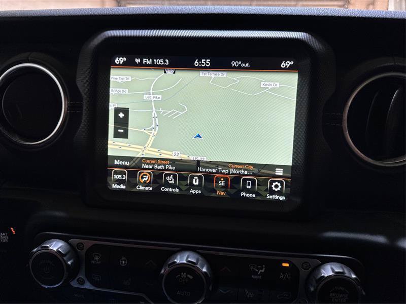 Used 2023 Jeep Wrangler Unlimited Sahara w/ Cold Weather Group AWD/4WD image 25