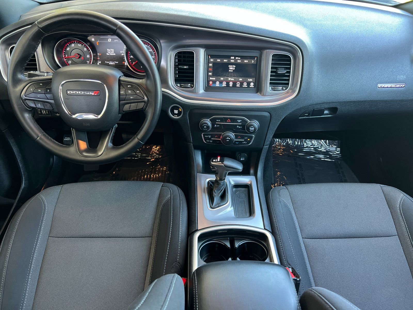 Used 2019 Dodge Charger SXT RWD image 13