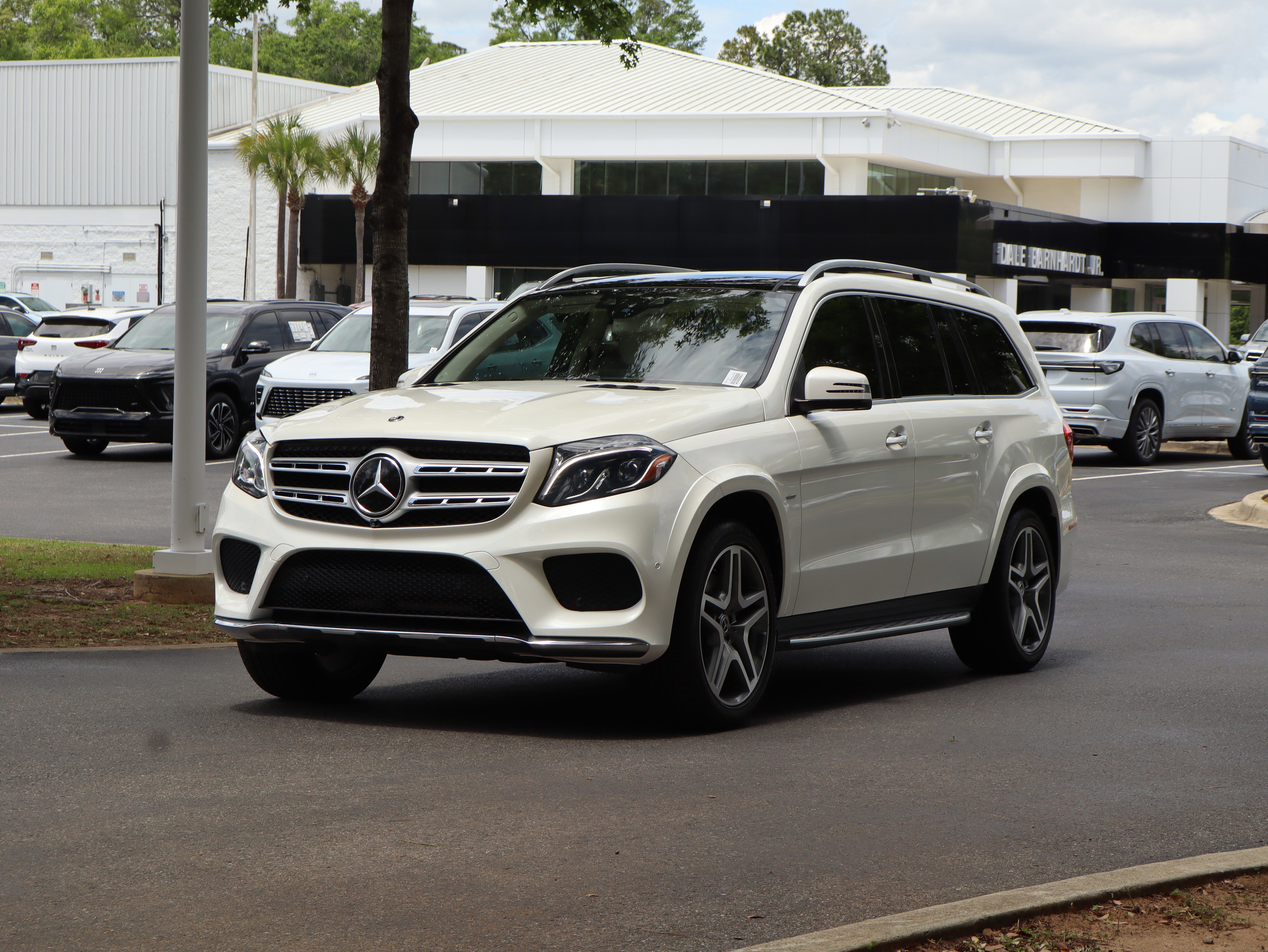 Used 2018 Mercedes-Benz GLS 550 4MATIC image 5