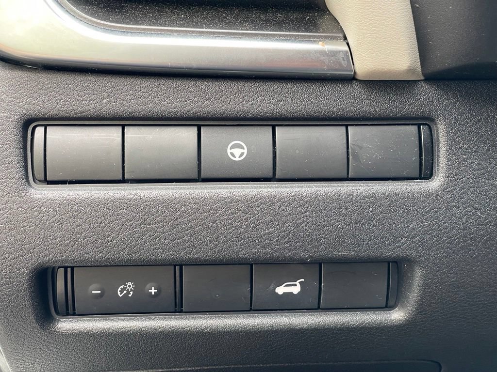 Certified 2023 Nissan Rogue SV w/ SV Premium B Package AWD/4WD image 16