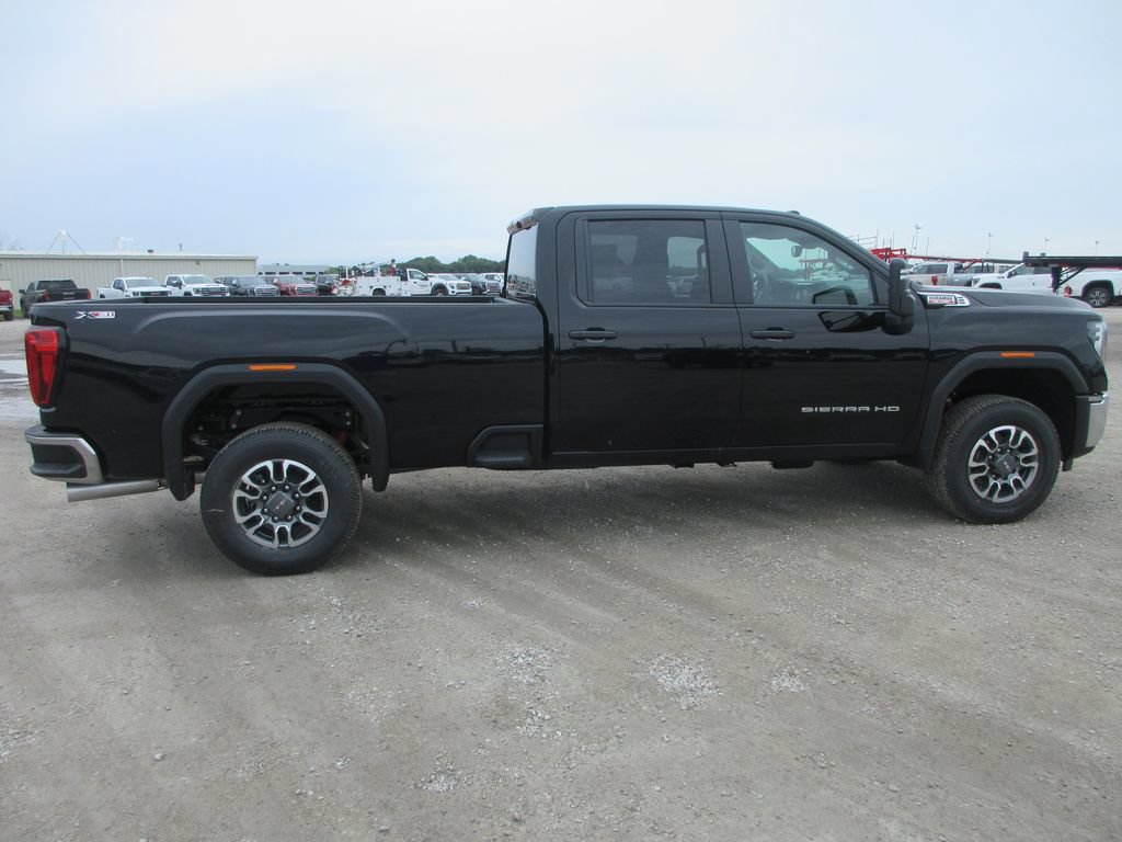 New 2026 GMC Sierra 3500 Pro AWD/4WD image 3