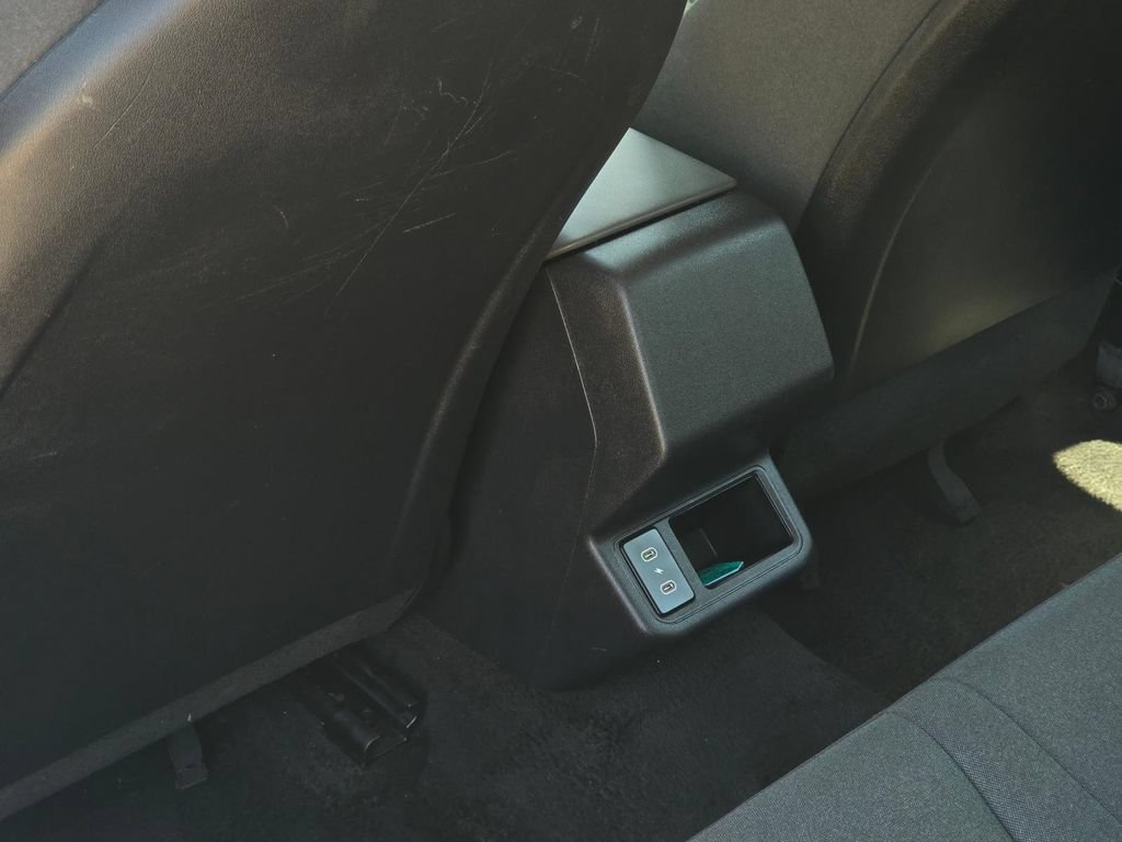Used 2025 Kia K4 FWD image 28