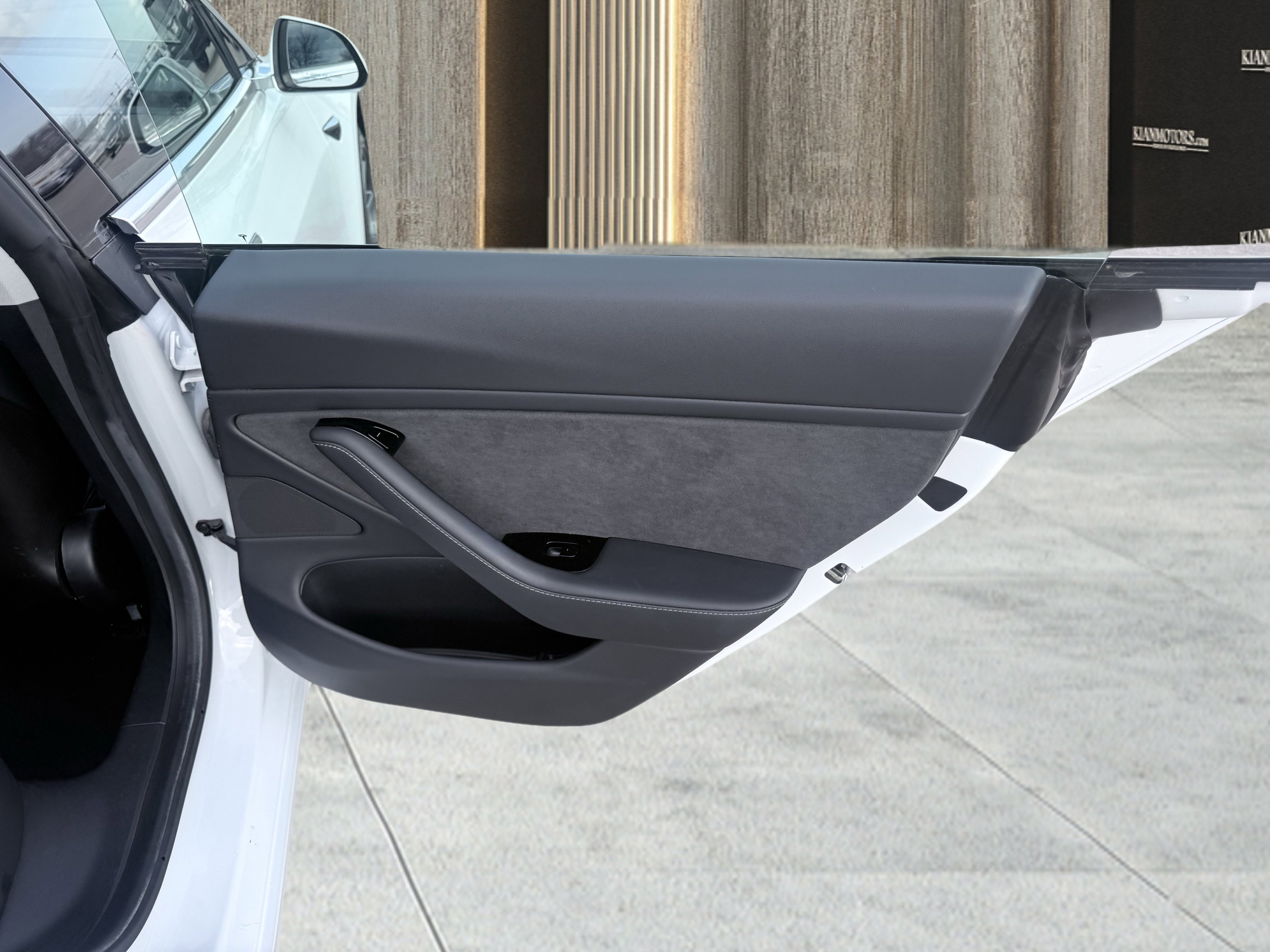 Used 2020 Tesla Model 3 Long Range image 37