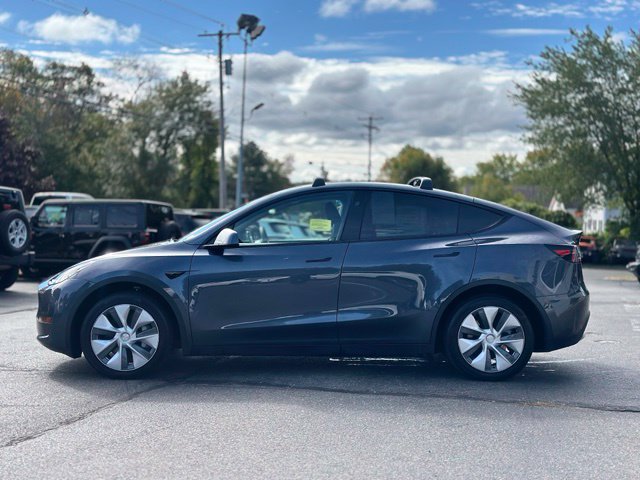 Used 2023 Tesla Model Y Long Range AWD/4WD image 2
