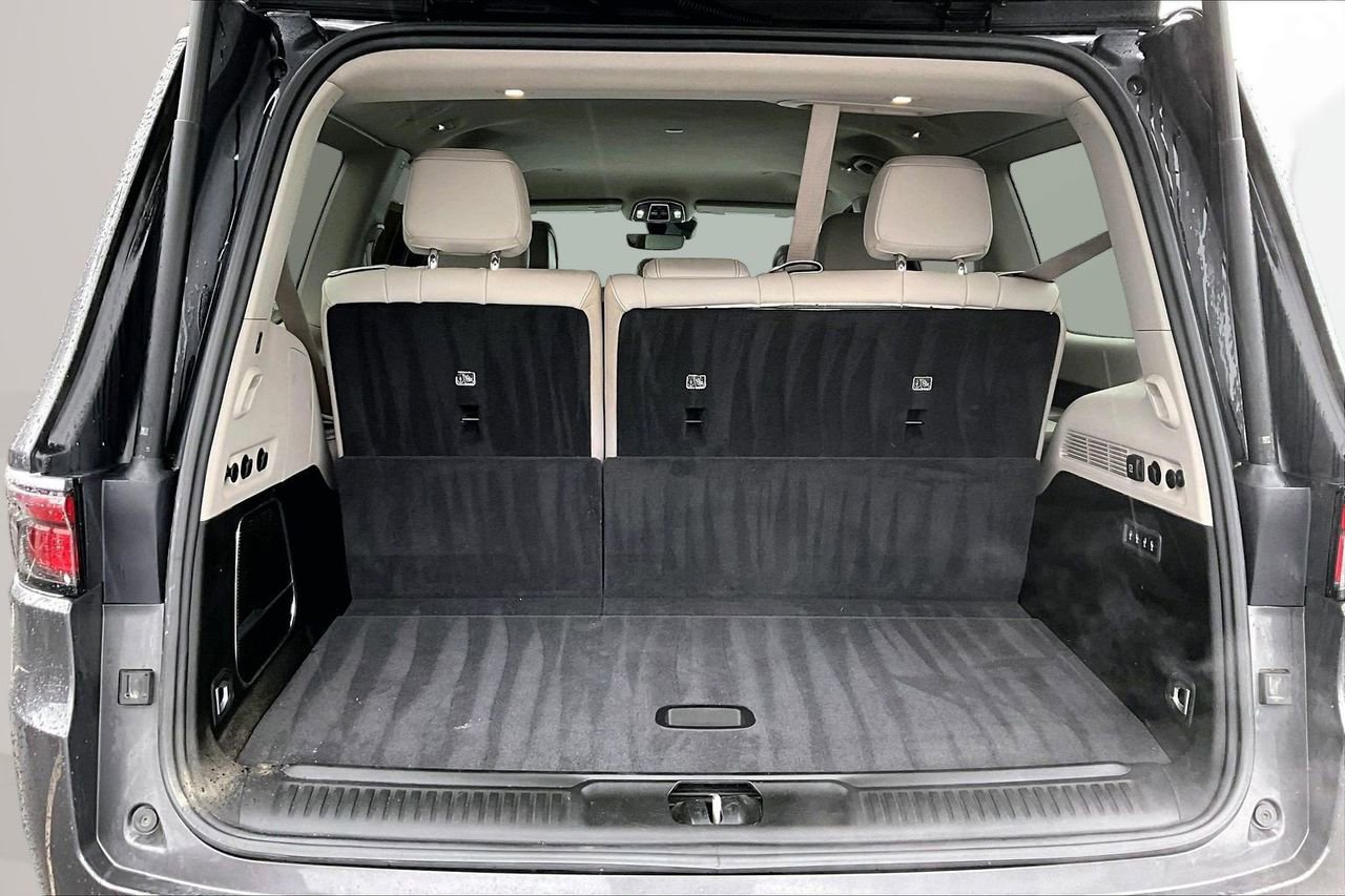 Used 2022 Jeep Wagoneer Series III AWD/4WD image 26