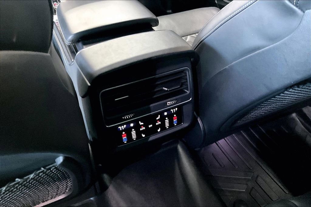 Used 2021 Audi SQ7 Premium Plus w/ Executive Package image 10