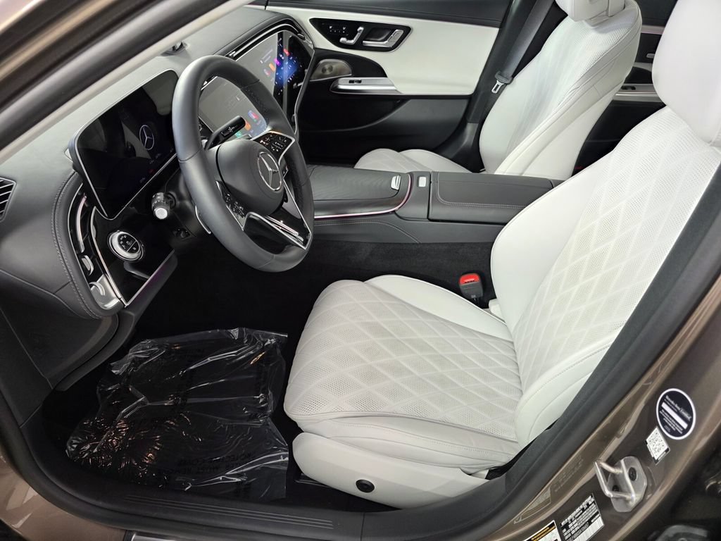 Certified 2025 Mercedes-Benz E 450 4MATIC Sedan image 9