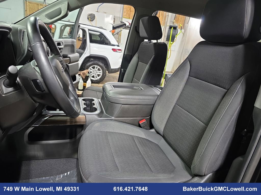 Used 2022 Chevrolet Silverado 1500 LT Trail Boss w/ Bed Protection Package image 14