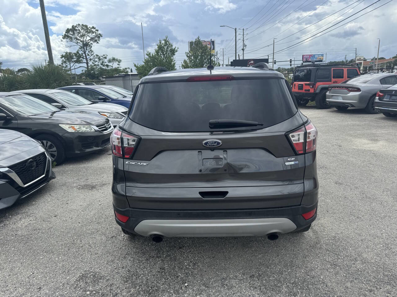 Used 2018 Ford Escape SE image 13