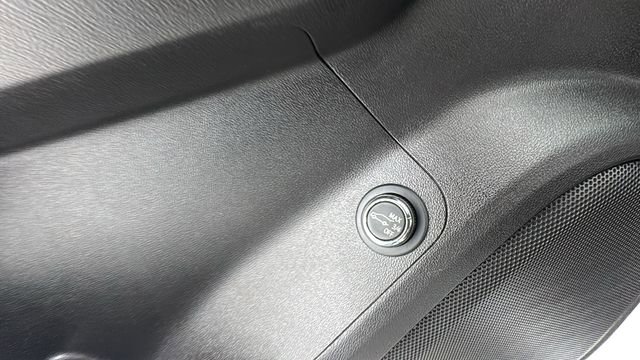 Used 2023 GMC Acadia AT4 image 21