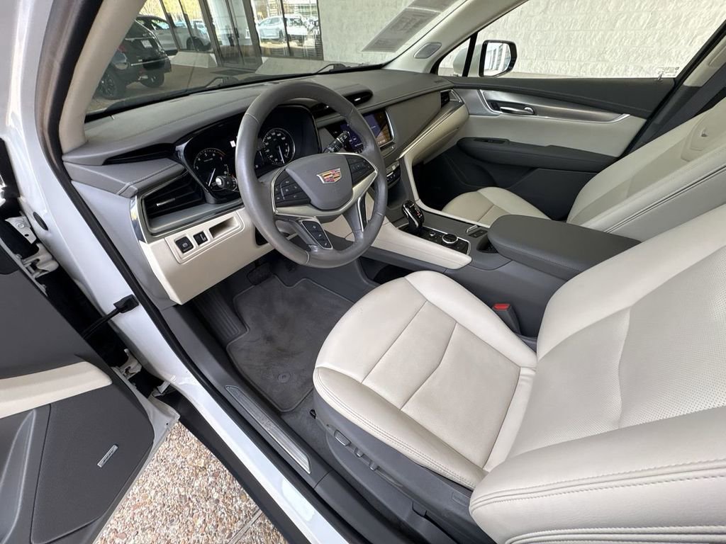 Certified 2022 Cadillac XT5 Premium Luxury image 10