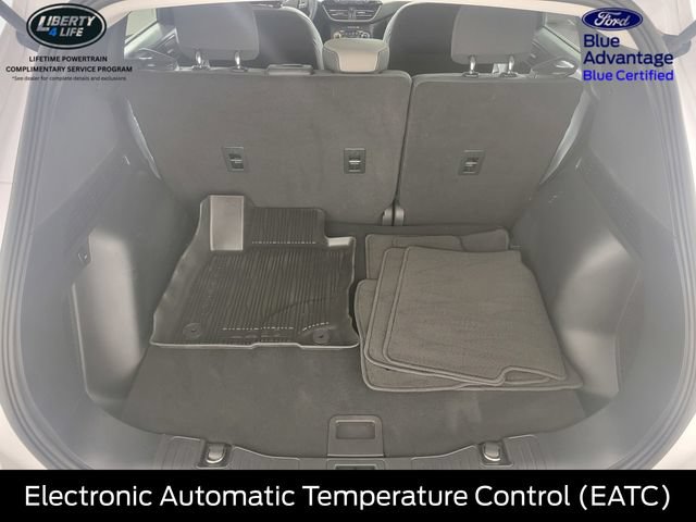 Certified 2022 Ford Escape SE w/ Cold Weather Package FWD image 16