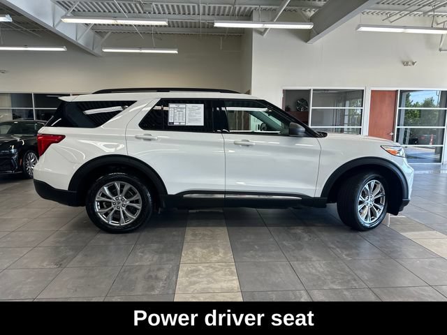Used 2023 Ford Explorer XLT w/ Equipment Group 202A AWD/4WD image 14