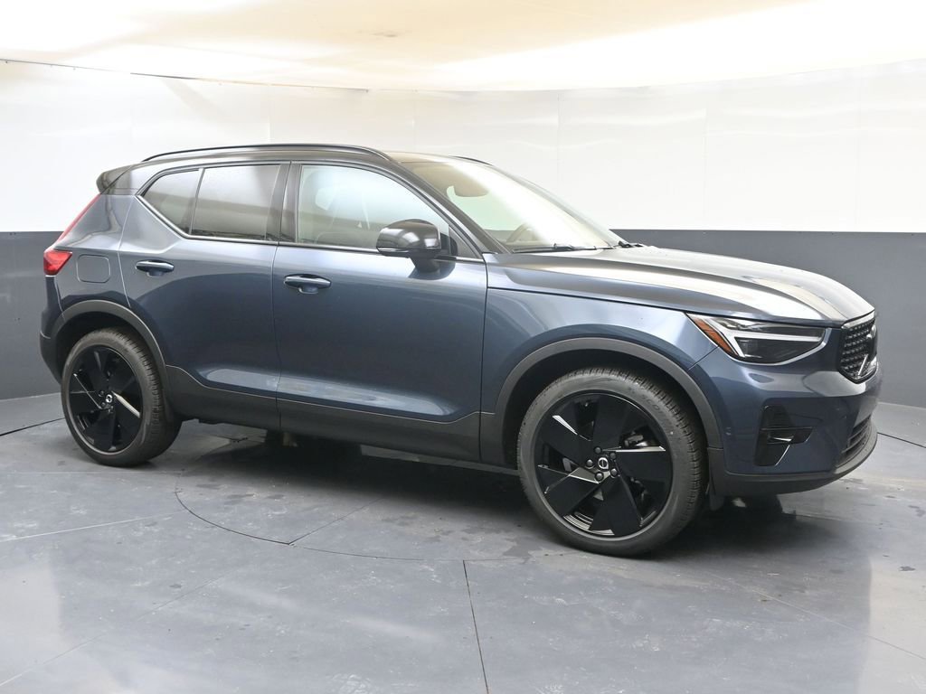 New 2026 Volvo XC40 B5 Ultra w/ Climate Package AWD/4WD image 7