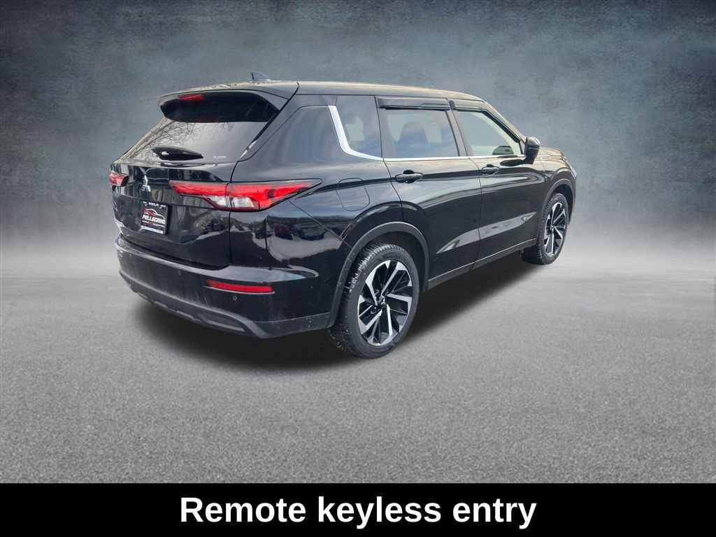 Used 2022 Mitsubishi Outlander ES image 6