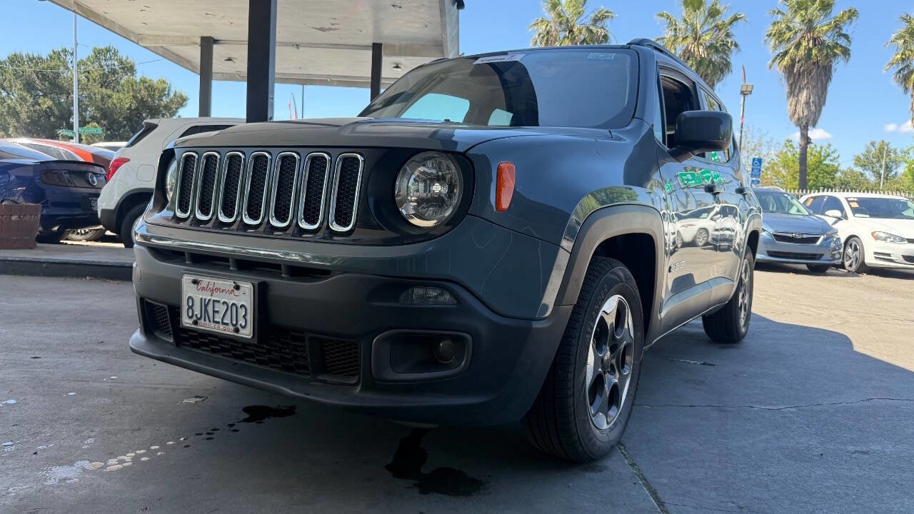 Used 2018 Jeep Renegade Latitude image 30