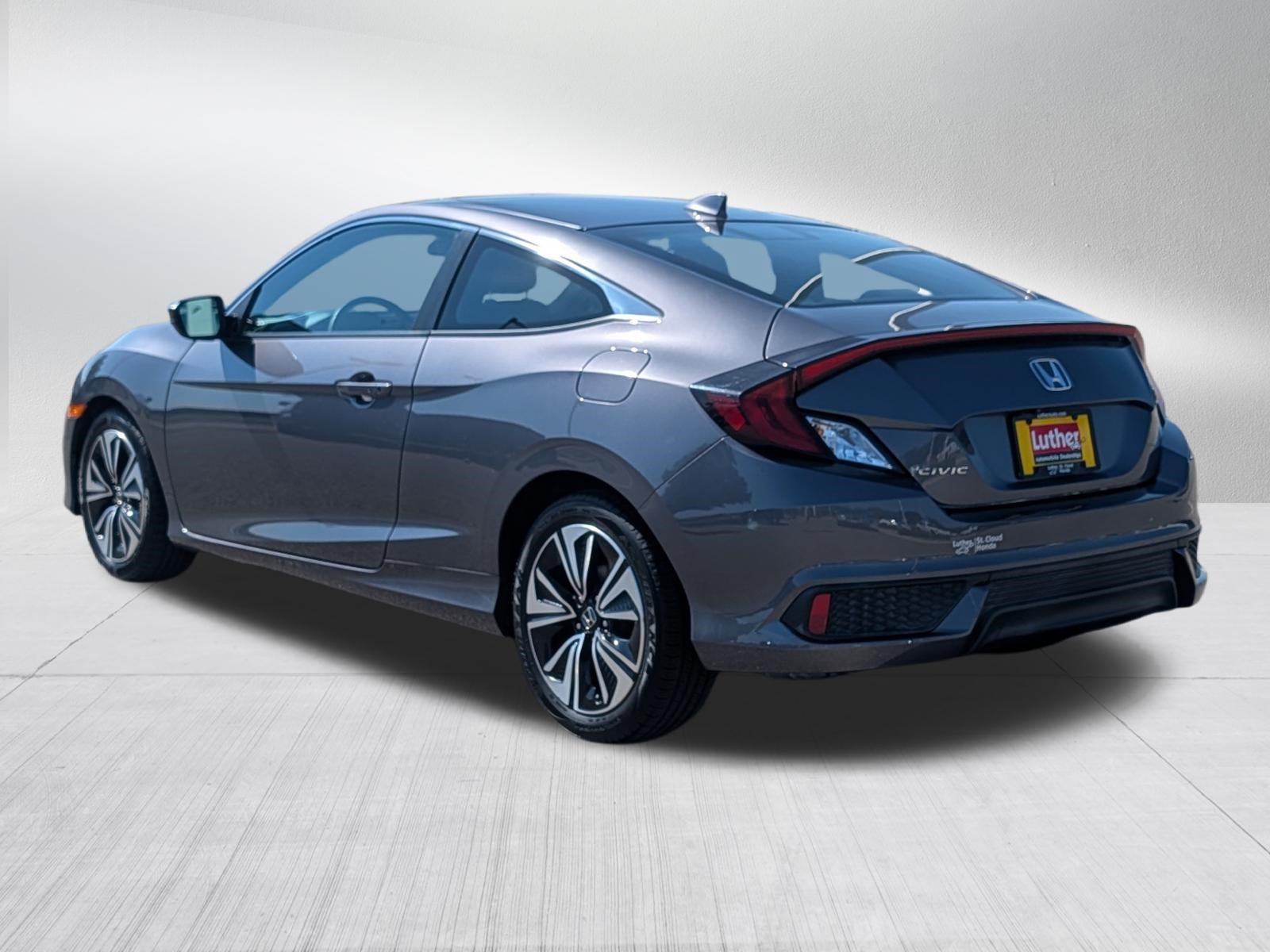 Used 2018 Honda Civic EX-T image 5