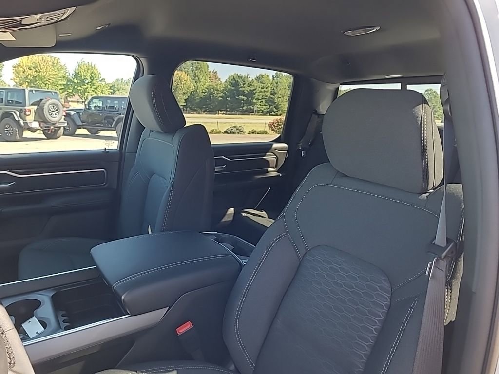 New 2026 RAM 1500 Big Horn AWD/4WD image 12