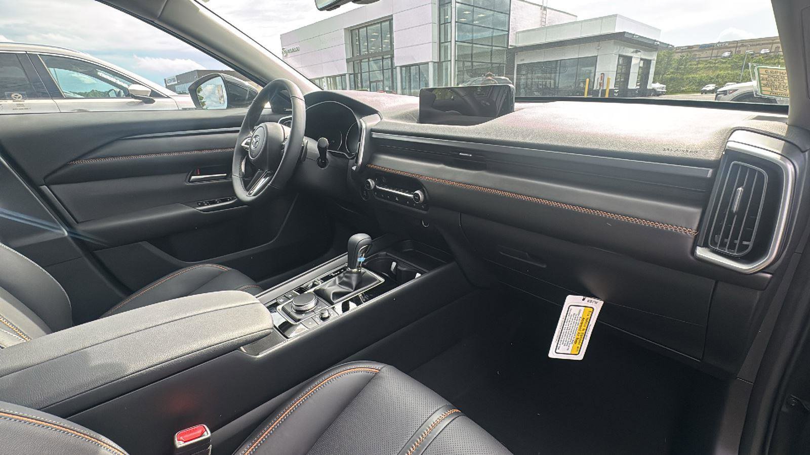 New 2025 MAZDA CX-50 AWD 2.5 Turbo w/ Weather Package image 15