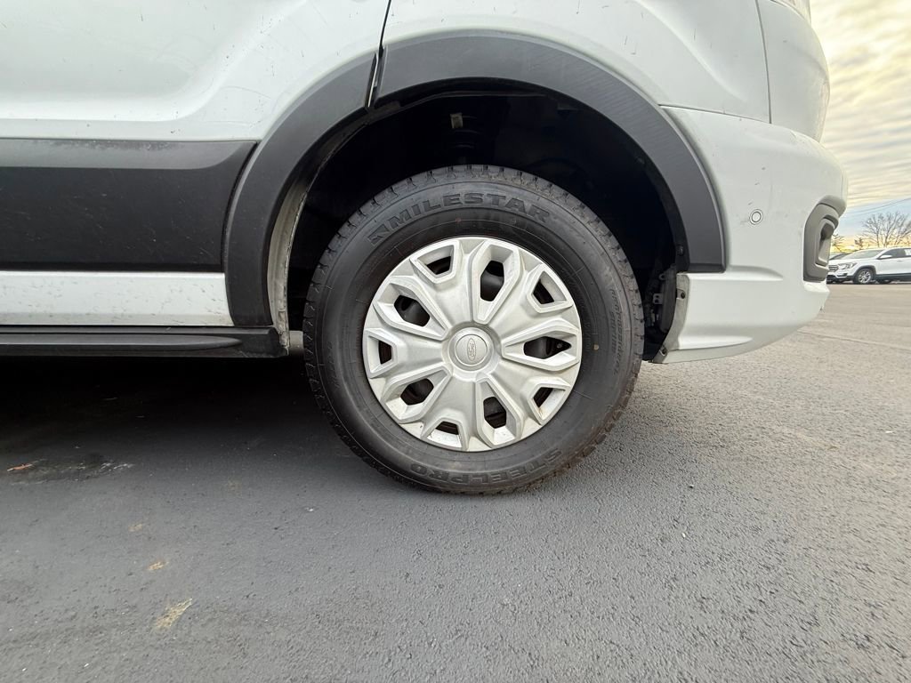 Used 2022 Ford Transit 350 XLT image 9