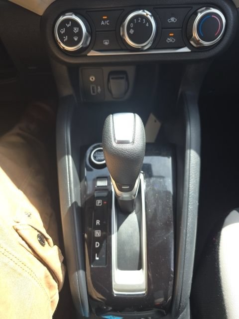 Used 2021 Nissan Versa SV FWD image 20