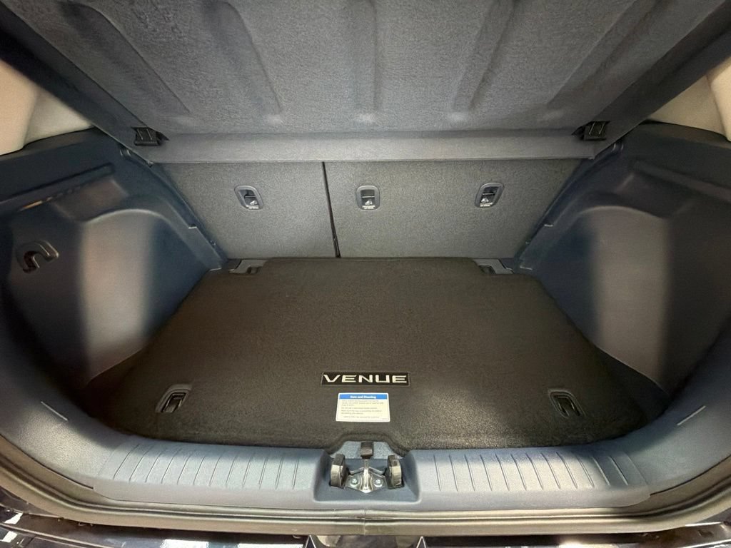 New 2026 Hyundai Venue SEL FWD image 13