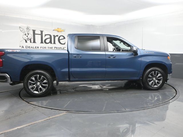 Used 2024 Chevrolet Silverado 1500 LT AWD/4WD image 41