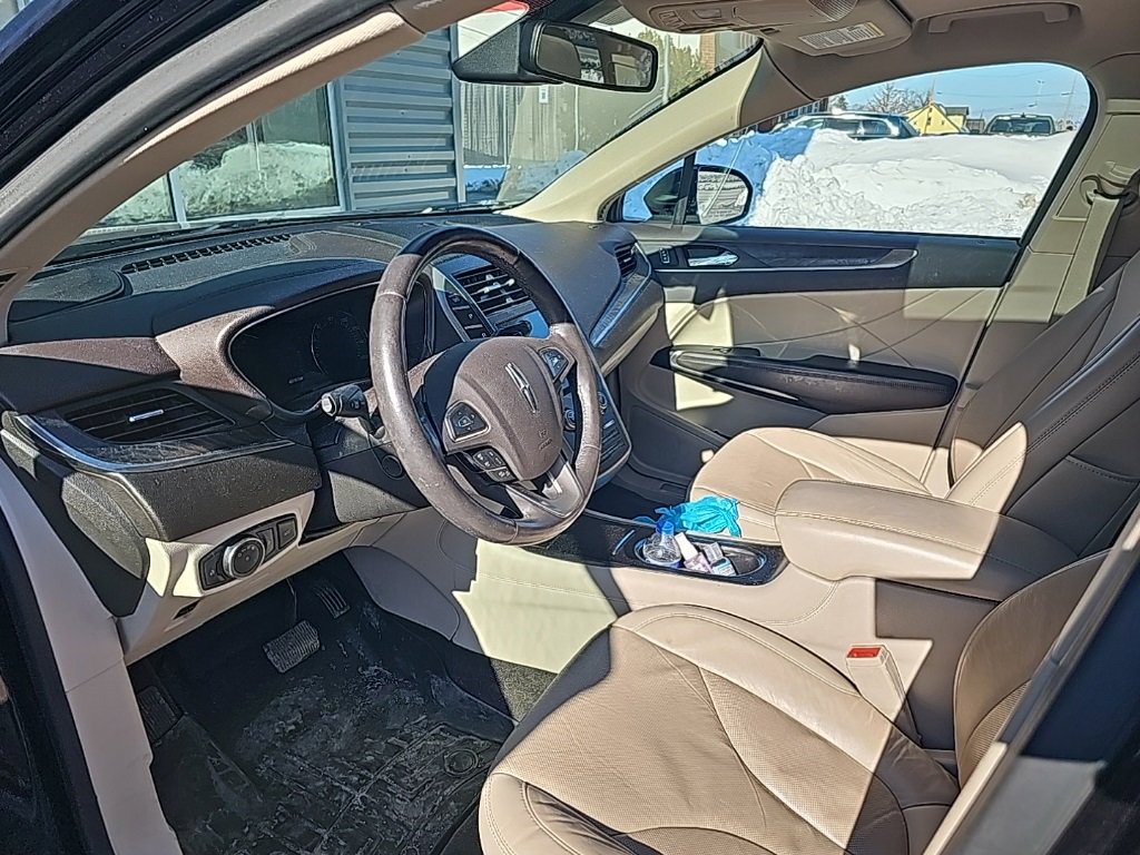 Used 2017 Lincoln MKC Reserve image 10