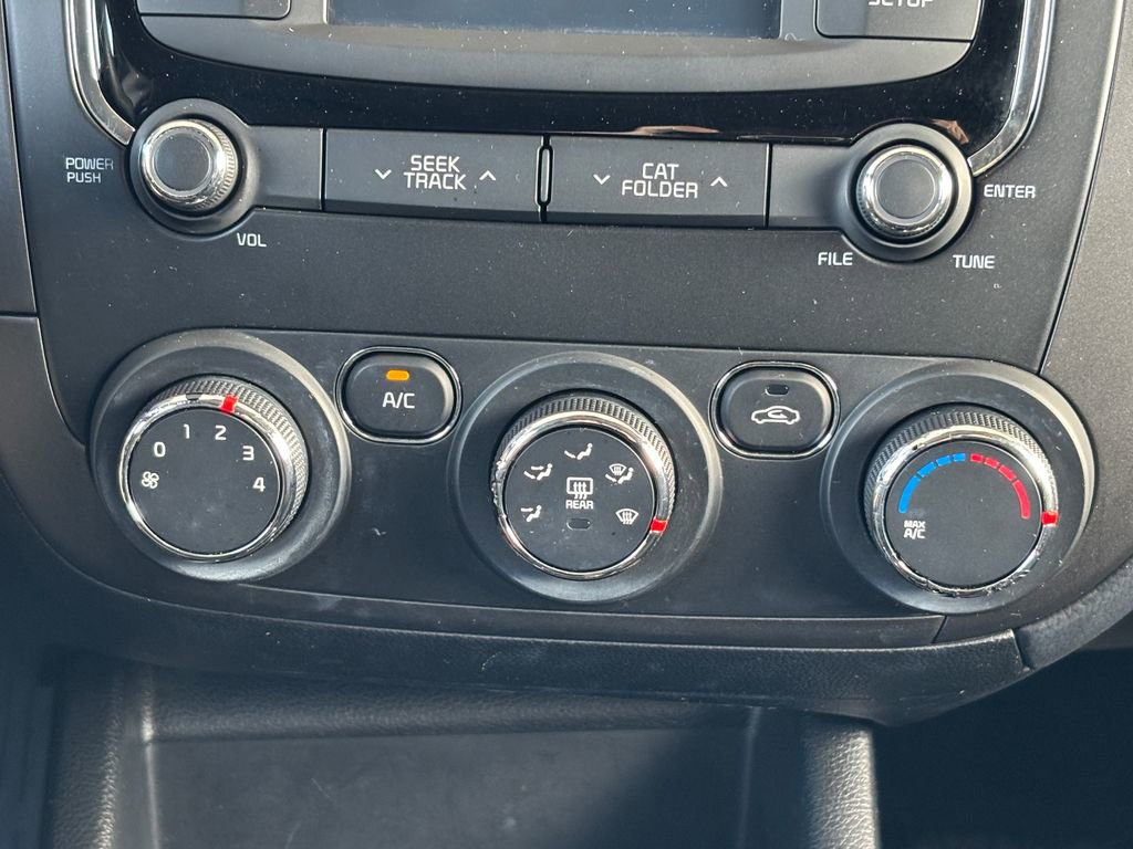 Used 2018 Kia Forte LX w/ LX Rear Camera Package image 15