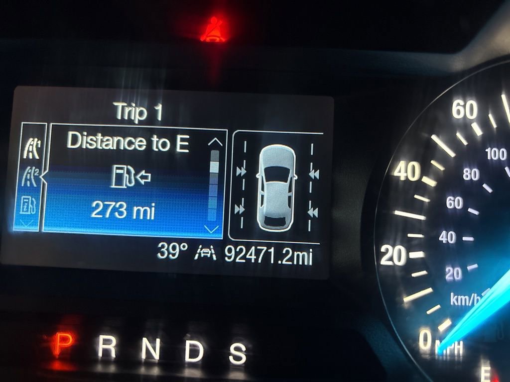 Used 2019 Ford Edge SE image 14