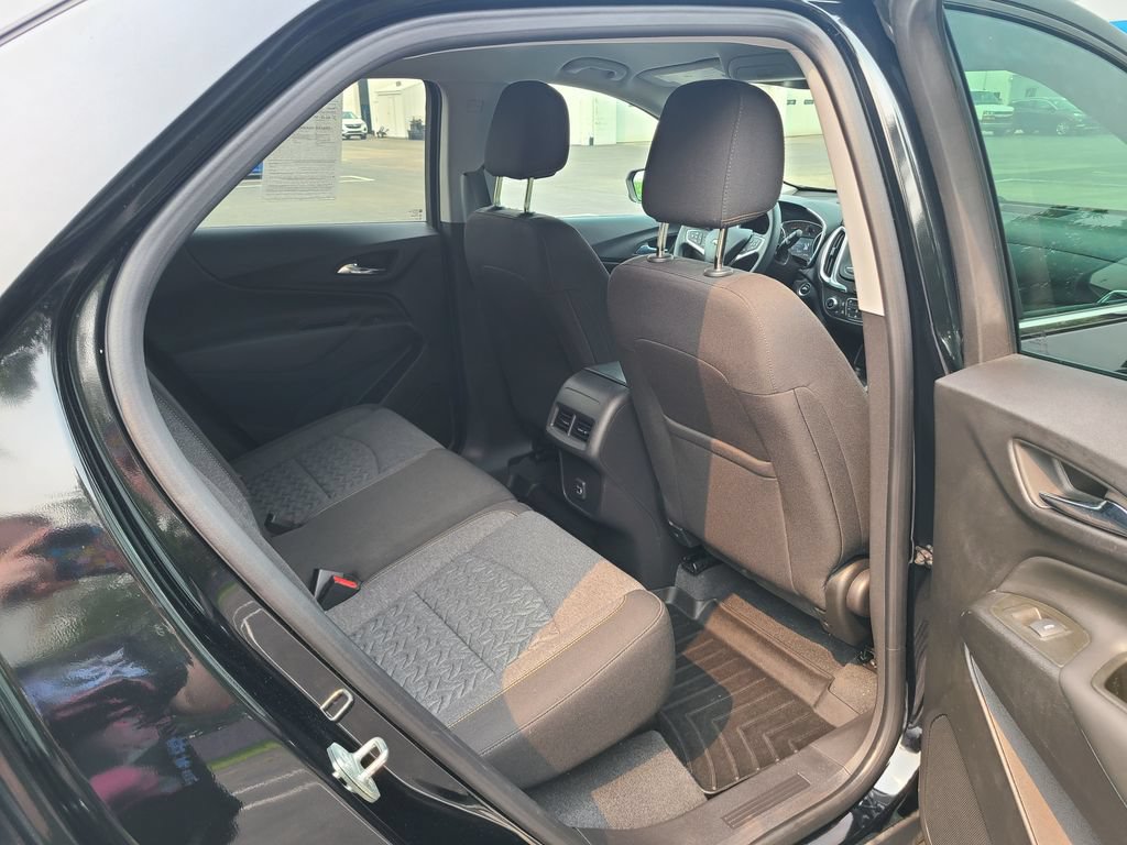 Used 2023 Chevrolet Equinox LT AWD/4WD image 15