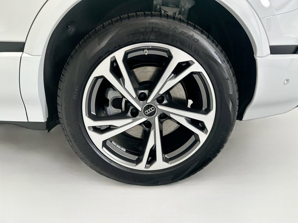 New 2027 Audi Q6 e-tron Premium Plus AWD/4WD image 30