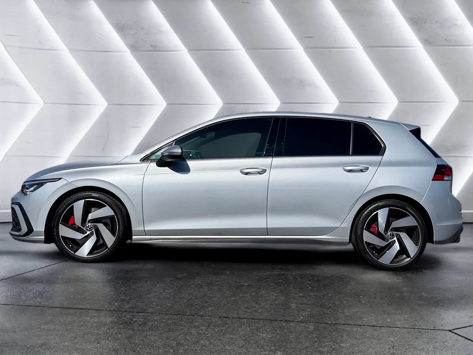 Used 2022 Volkswagen GTI S FWD image 5