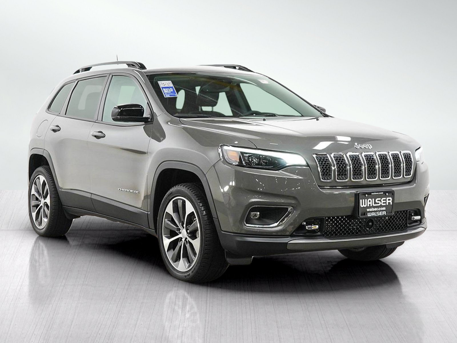 Used 2022 Jeep Cherokee Limited w/ Elite Package AWD/4WD image 7