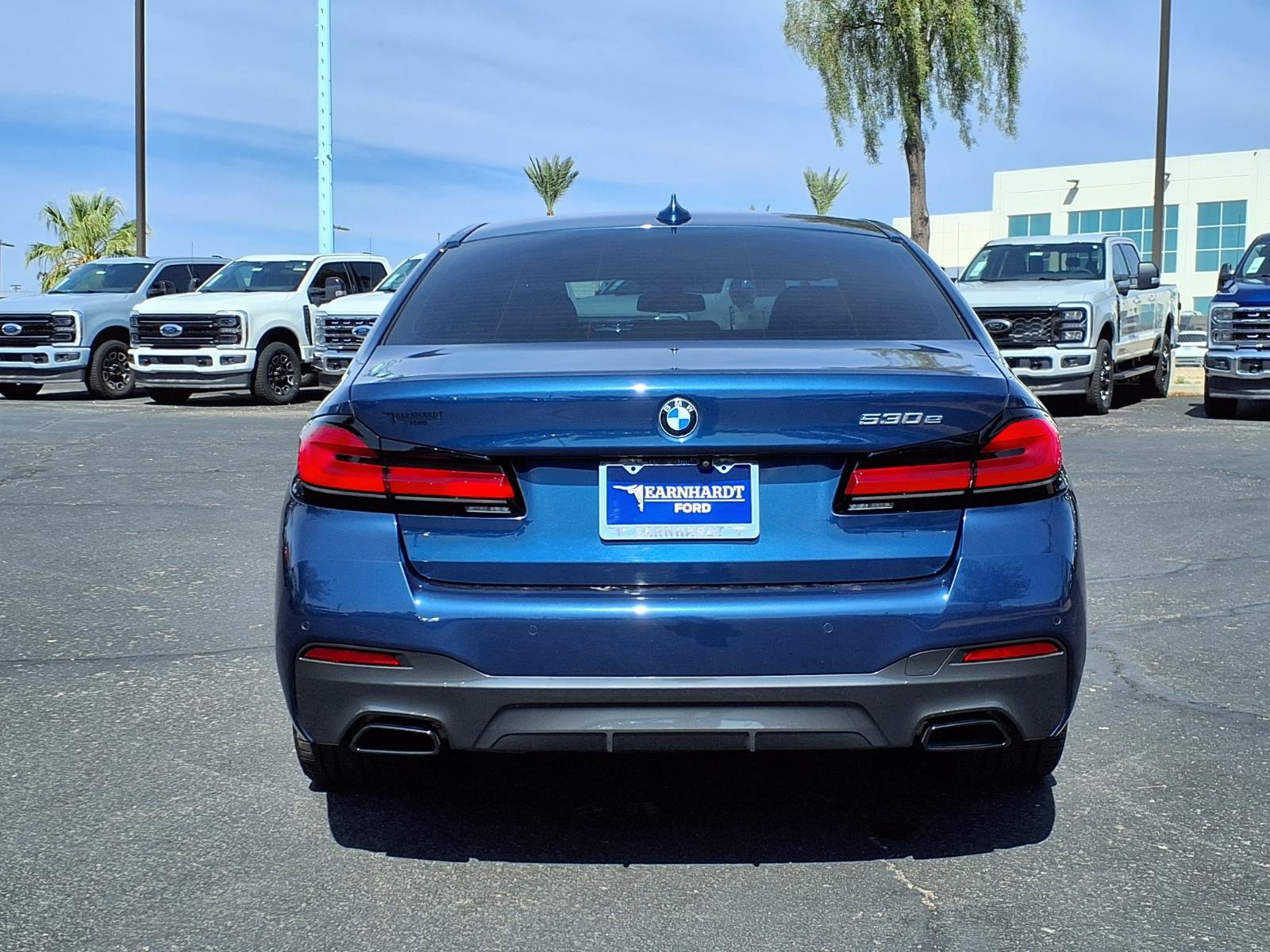 Used 2021 BMW 530e w/ M Sport Package RWD image 5